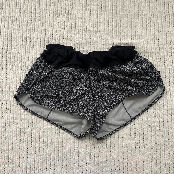 Lululemon Black Speckled Speed Short (4-way Stretch 2 1/2" ) - Size 10 - Picture 3 of 6